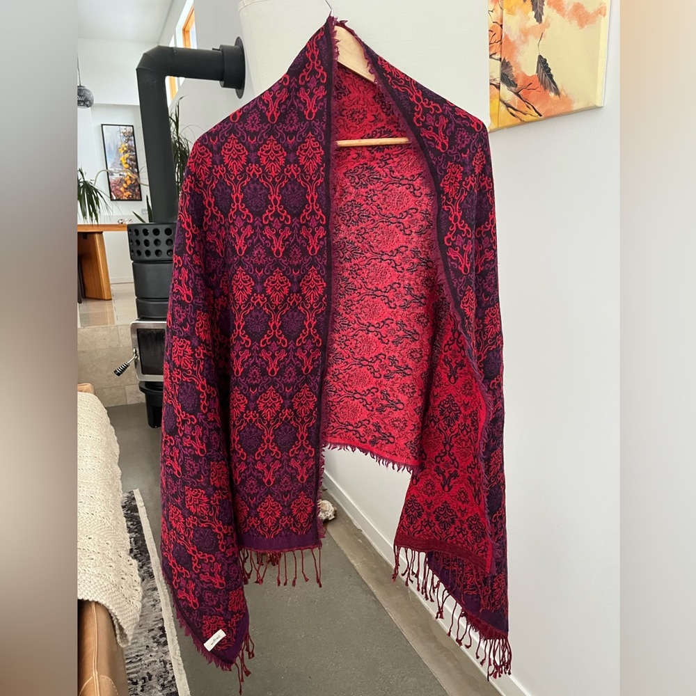 Aritzia Wilfred Patterned Scarf